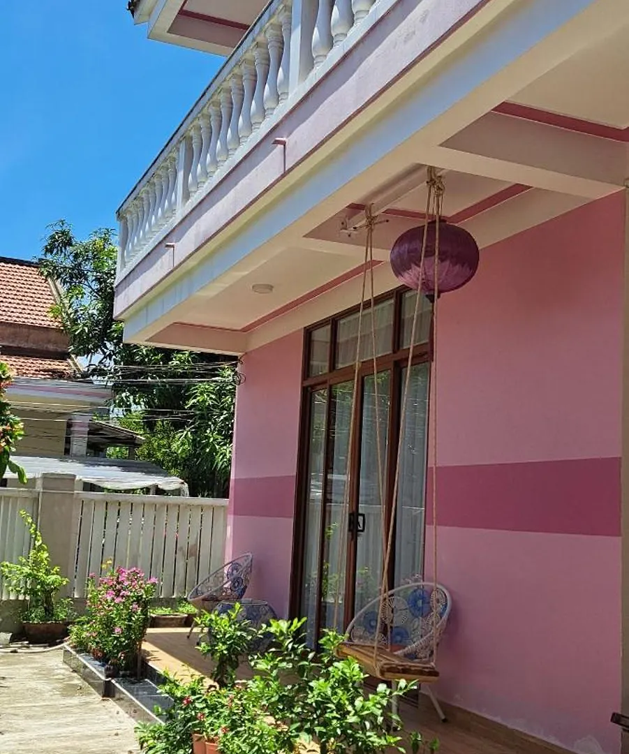 Pink House Homestay 호이안 베트남